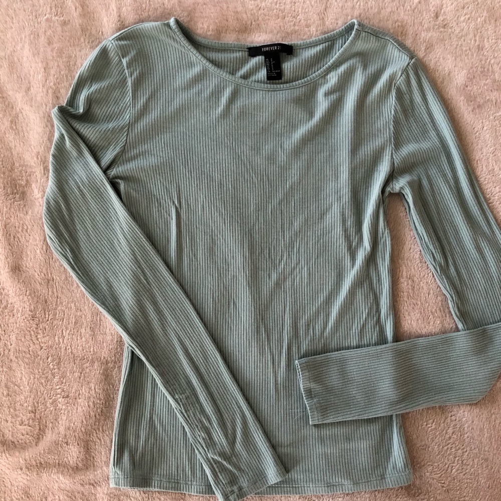 🚨Sale🚨 4 for $25  Forever 21 Light Blue Tee 💙